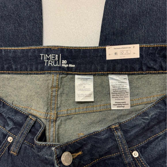Time And Tru High Rise Cropped Jeans - 20 - Picture 6 of 7
